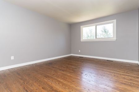 For Lease - 23 Fidelia Crescent, Brampton, Ontario - Photo 2