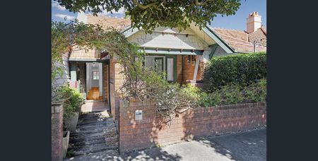 105 Burlington Street, Crows Nest NSW 2065 - House For Rent | Domain - Photo 5