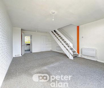 2 bedroom maisonette to rent - Photo 1