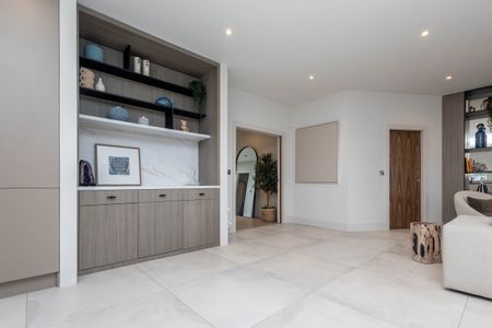 3 bed penthouse to rent in Crosstrees, 74 Lilliput Road, BH14 - Photo 2