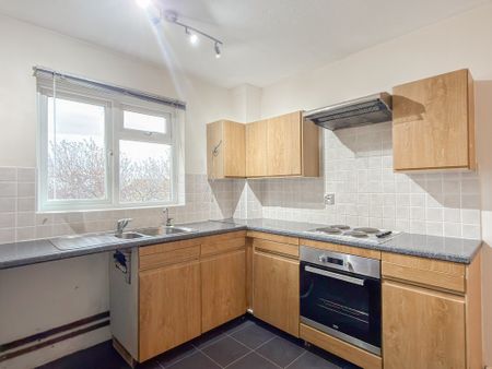 Hamworthy, Poole - Photo 4