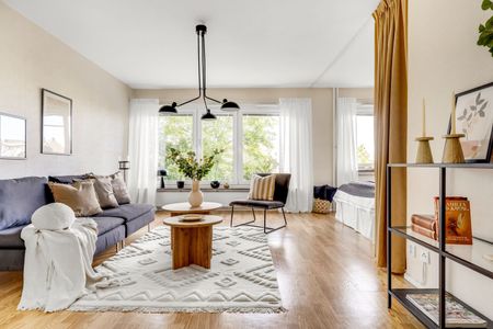 Östra Åsgatan, Eskilstuna - Photo 2