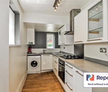 4 bedroom semi-detached house to rent - Photo 6