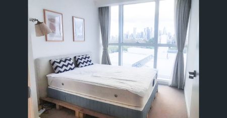 Living in the heart of North Melbourne - Photo 2