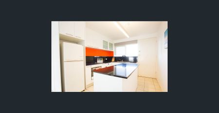 Fully Furnished Two Bedroom Apartment In Perfect Location - Photo 5