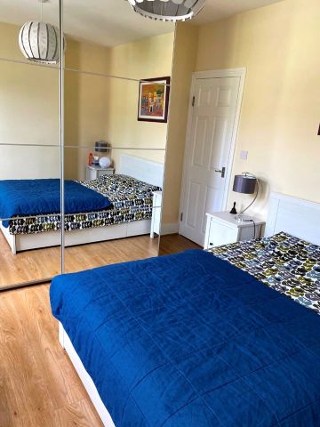 2 Bed Terraced House, Pitchford Street, E15 - Photo 4