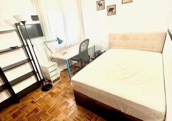 Calle de Juan Bravo, Madrid, Community of Madrid 28006