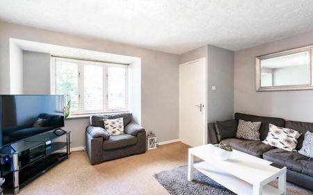 2 bedroom end of terrace house to rent - Photo 2