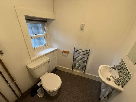 Mixed use to rent - Photo 2