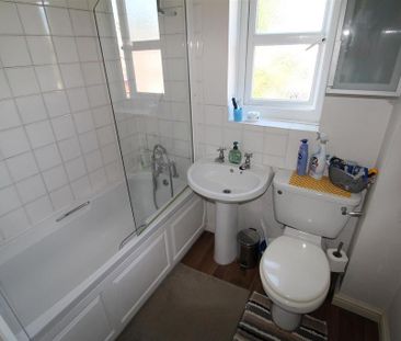 2 bedroom end of terrace house to rent - Photo 6