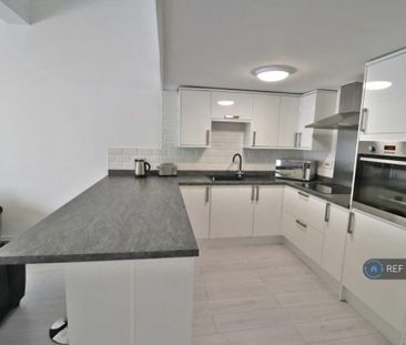 2 bedroom maisonette to rent - Photo 6