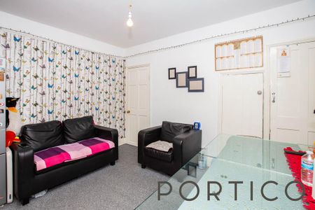 2 bedroom terraced house to rent - Photo 2