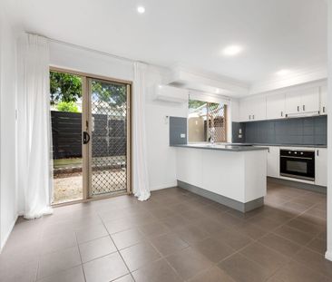 Spacious Renovated Townhome - Photo 3