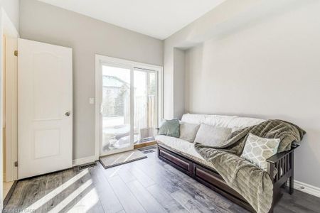 For Lease - 2362 Treversh Common, Burlington, Ontario - Photo 5