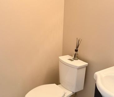 For Lease - 56 Toba Crescent, Brampton, Ontario - Photo 4