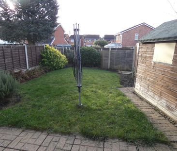 2 bedroom semi-detached house to rent - Photo 6