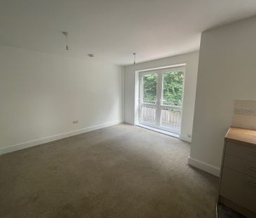 Park Road, Bestwood Village, NOTTINGHAM - Photo 2