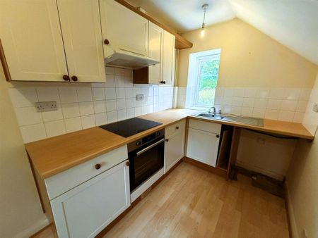 East Holcombe, Shillingford - Photo 4