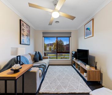 11 Zoe Lane, Officer VIC 3809 - House For Rent | Domain - Photo 3