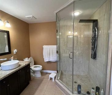 For Lease - 135 Stonechurch Crescent, Markham, Ontario - Photo 4