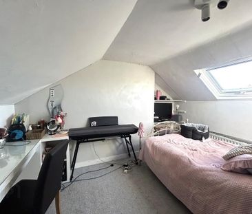 35 Trevor Street, Holywood, BT18 9NA - Photo 4