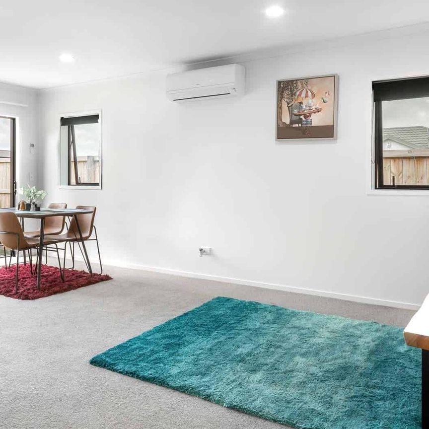 Modern 2-Bedroom Unit - Photo 1