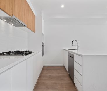 3/3 Lowrie Street, Dickson ACT 2602 - Townhouse For Rent | Domain - Photo 3