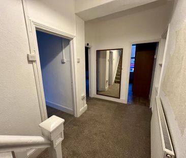 2 bedroom maisonette to rent - Photo 2