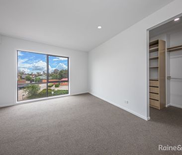 Near New Modern Townhouse - Photo 3