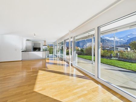 CHARMING WITH A VIEW OF THE ALPINE RANGE - Photo 4