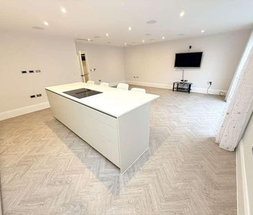 High Road, London, N20 - Photo 3