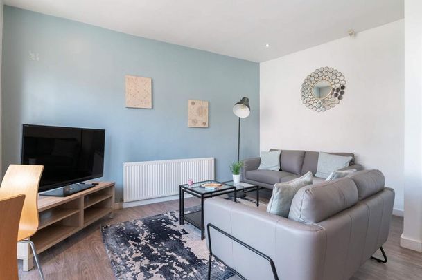 5 bedroom house to rent - Photo 1