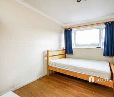 5 bedroom semi-detached house to rent - Photo 2