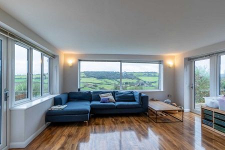 3 bedroom detached house to rent - Photo 3