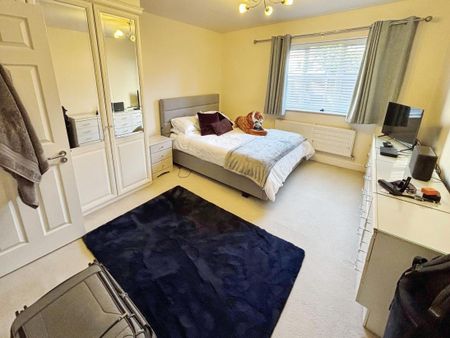 Deyncourt Gardens, Upminster, RM14 - Photo 5