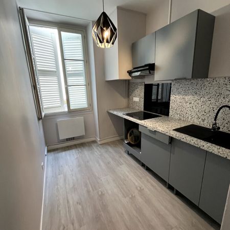 Location Appartement 2 pièces 45m² - Photo 3