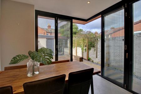 3 bedroom terraced house to rent - Photo 5