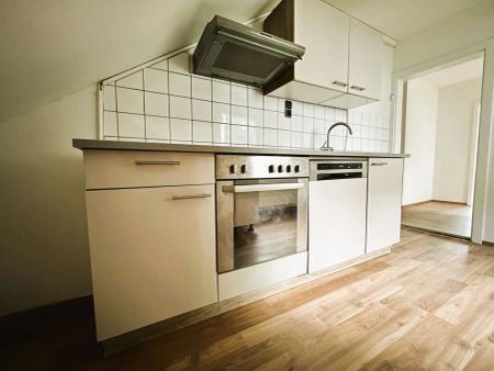 IMST: NEU RENOVIERTE 2,5-Zimmerwohnung mit 75m² Wohnfläche zu mieten - Foto 4