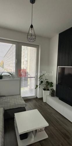 Prenájom 2-izbový zariadený byt 45 m2 v Martine Priekope s Balkónom - Photo 1