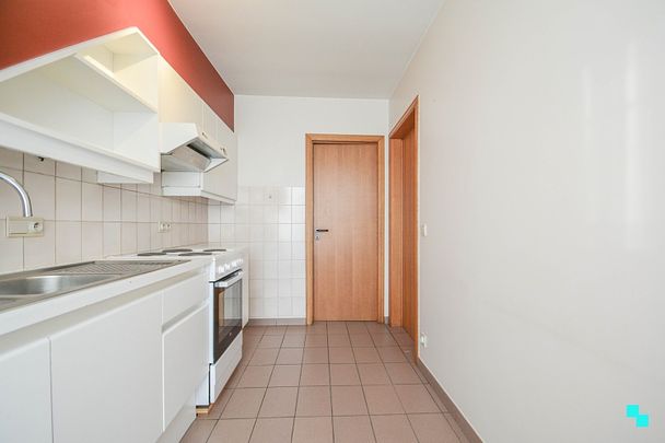 Goed onderhouden appartement met twee slaapkamers in centrum Izegem - Photo 1