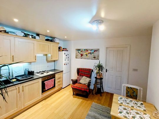 Room in a Shared Flat, Barking, IG11 - Photo 1