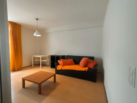 Apartamento T0 junto ao Centro Comercial Glicínias em Aradas! - Photo 2