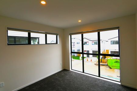 3 Bedroom house in Papakura - Photo 4