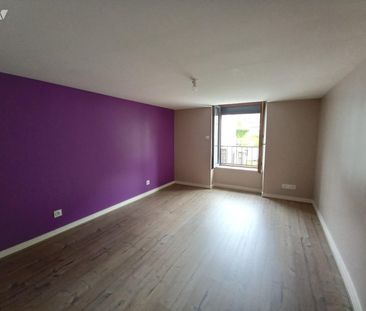 Dans le bourg, Maison de 90 m² comprenant spacieuse pièce de vie (4... - Photo 5