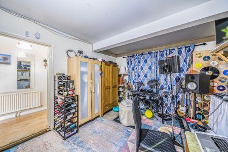 Tankerville Road, London, SW16 - Photo 2