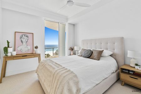 ABSOLUTE BEACHFRONT - TOP FLOOR WITH EXCLUSIVE ROOFTOP TERRACE - Photo 3