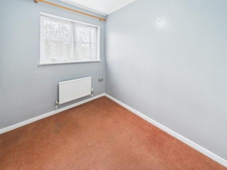 3 bedroom end of terrace house to rent - Photo 4