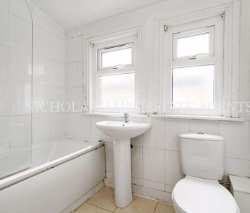 4 bedroom terraced house to rent - Photo 4