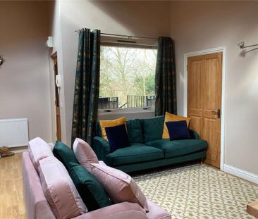 2 bedroom apartment to rent - Photo 2