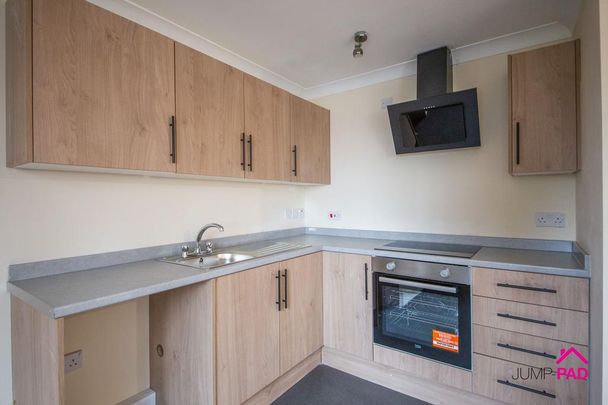 2 bedroom flat to rent - Photo 1